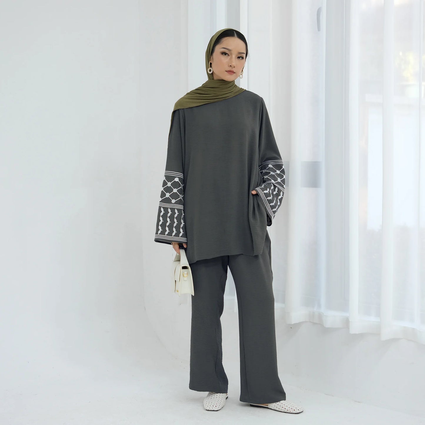 Muslim Women's Modest Tunic Pants Set, Keffiyeh Pattern Embroidery, Casual Dubai Turkish Hijabi Islamic Matching Outfit, Ramadan