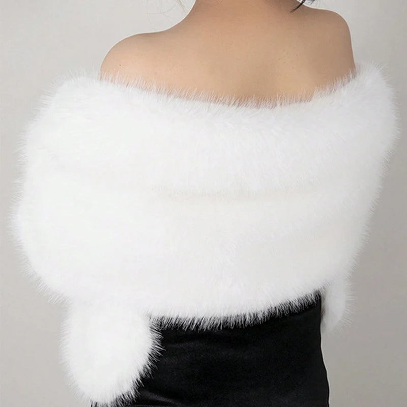 A Handmade Polyester Imitation Fox Fur Women's Fashion Shawl Wedding Party Party Clothing Warm Wear